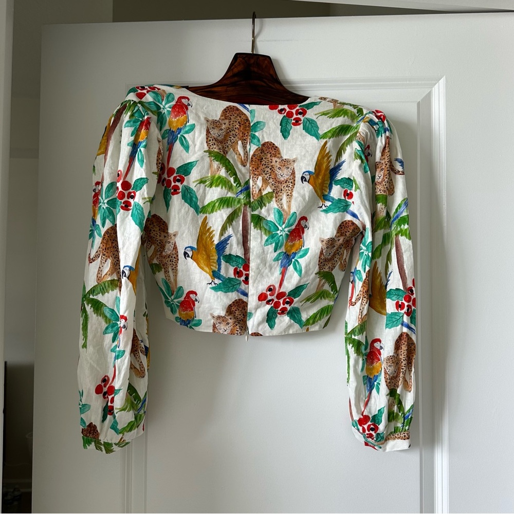 FARM Rio Multicolor Tropical Print Crop Top - Picture 8 of 9